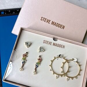 🖤NIB💕Steve Madden 3 Pair Earrings Box Set